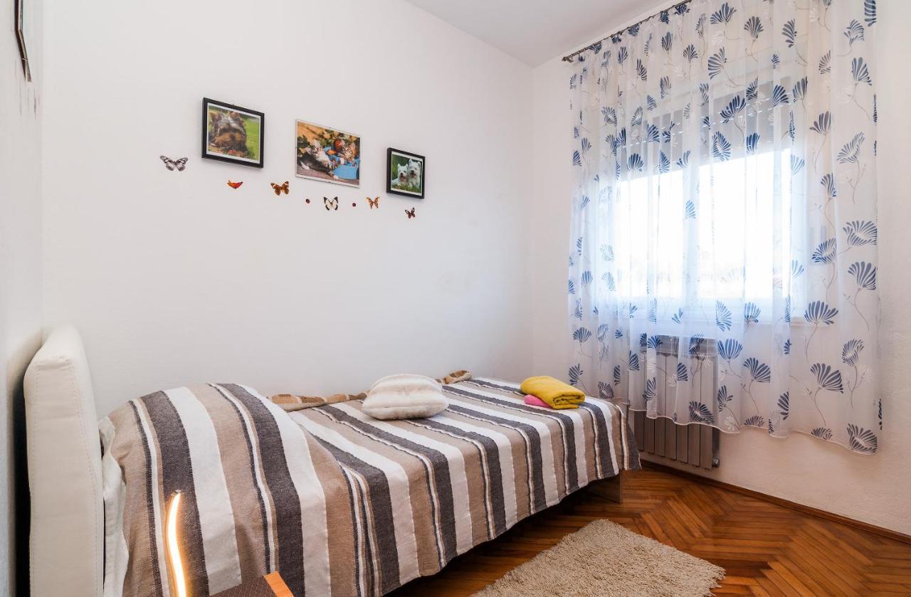 Apartments For Families With Children Privlaka, Zadar - 5747 Eksteriør billede