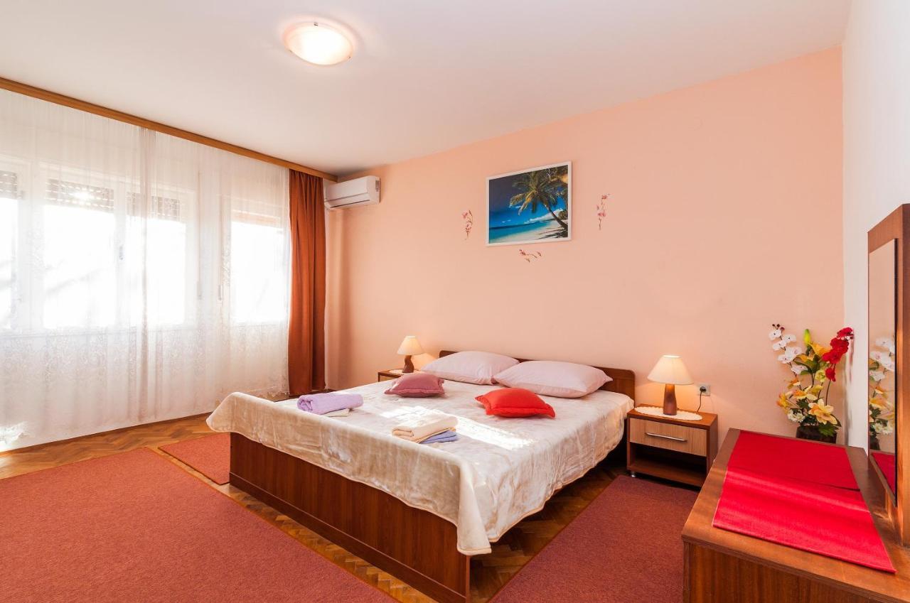 Apartments For Families With Children Privlaka, Zadar - 5747 Eksteriør billede