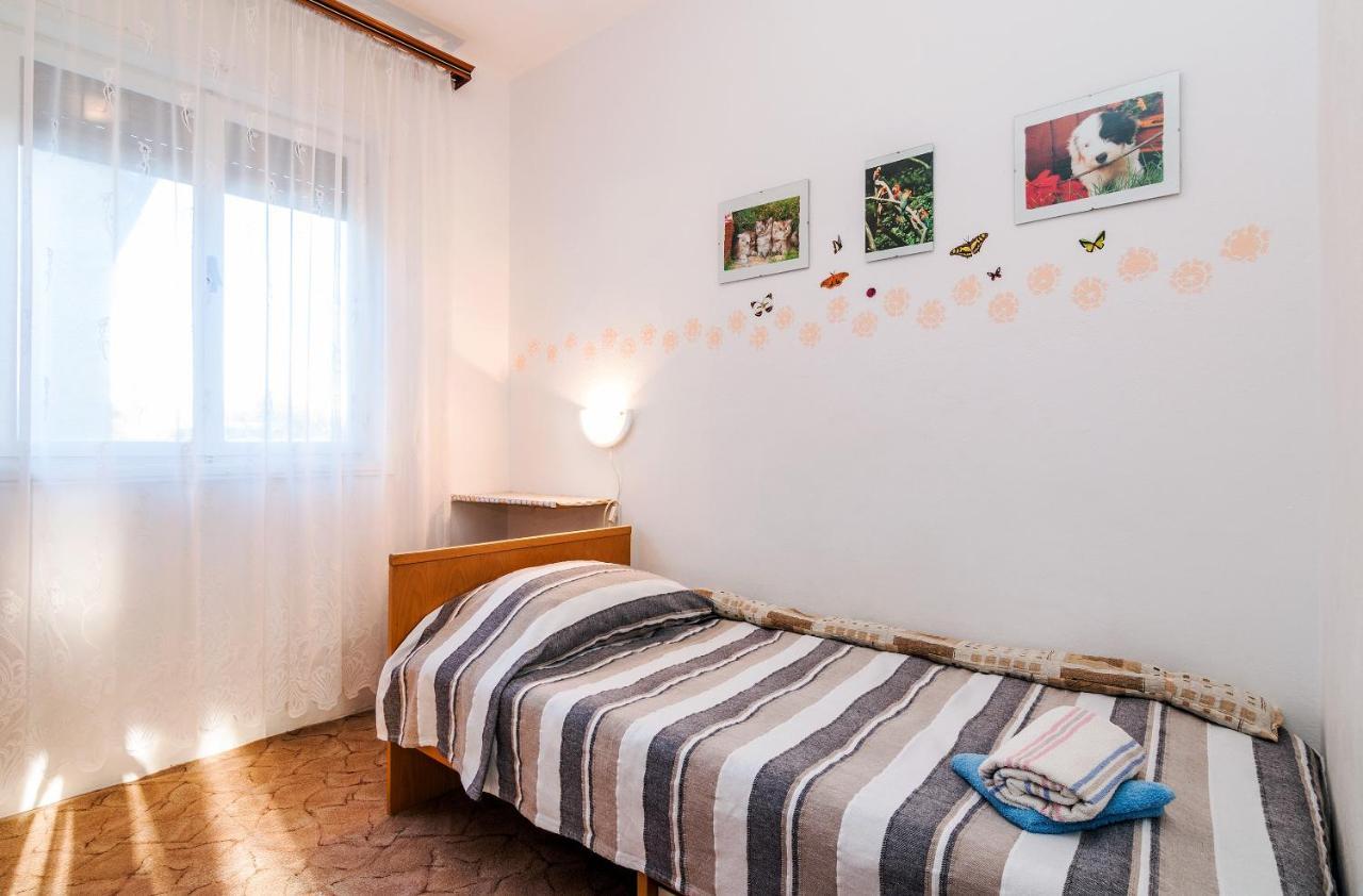 Apartments For Families With Children Privlaka, Zadar - 5747 Eksteriør billede