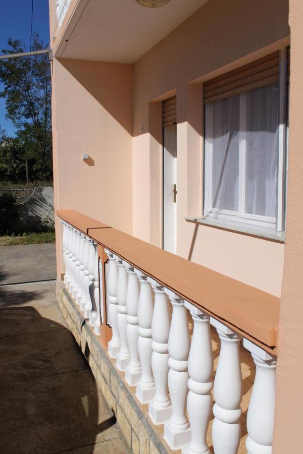 Apartments For Families With Children Privlaka, Zadar - 5747 Eksteriør billede